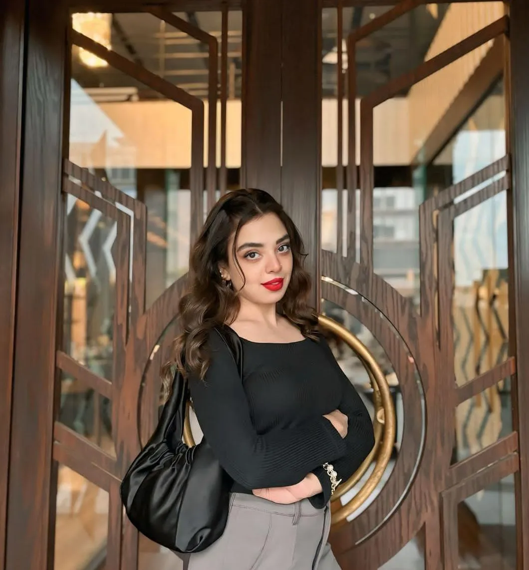 Siya - premium Russian escort