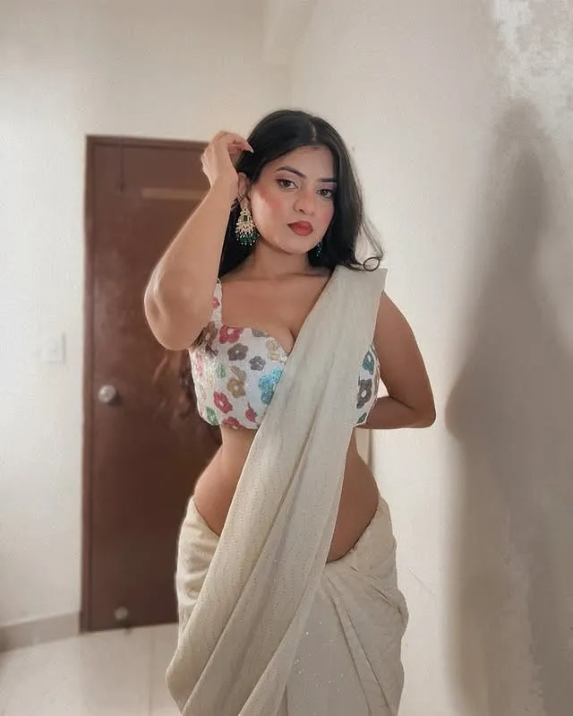 Sanam - Delhi escort profile